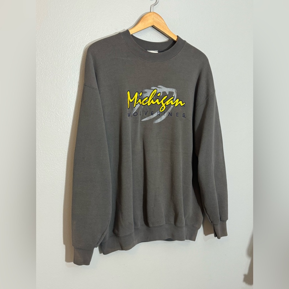 Vintage 90’s Michigan Wolverines Embroidered USA Crewneck Sweatshirt | XL - Picture 2 of 4